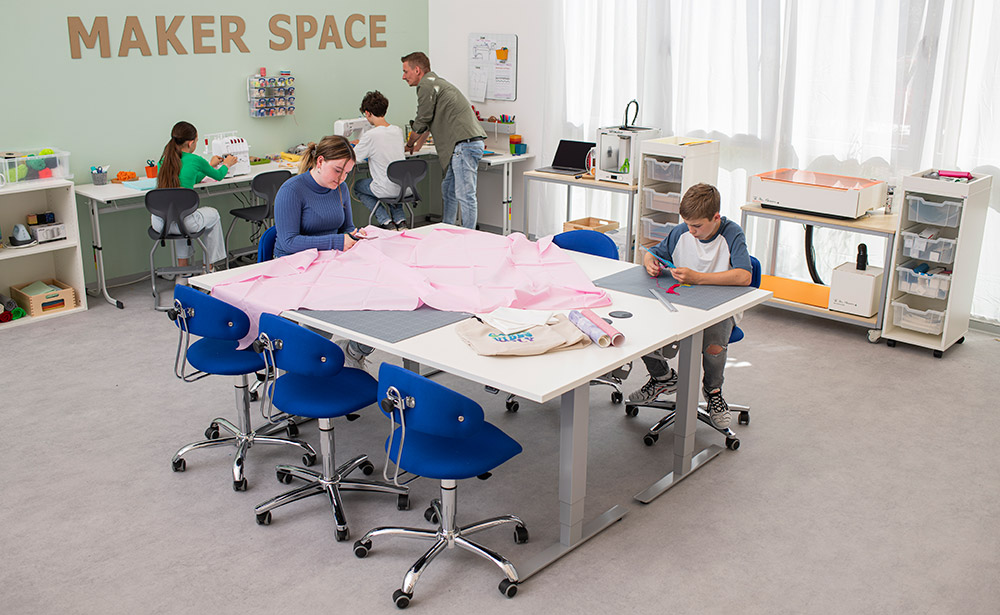 Makerspace: Drucken, Lasern, Plotten, Sticken - Raumsituation